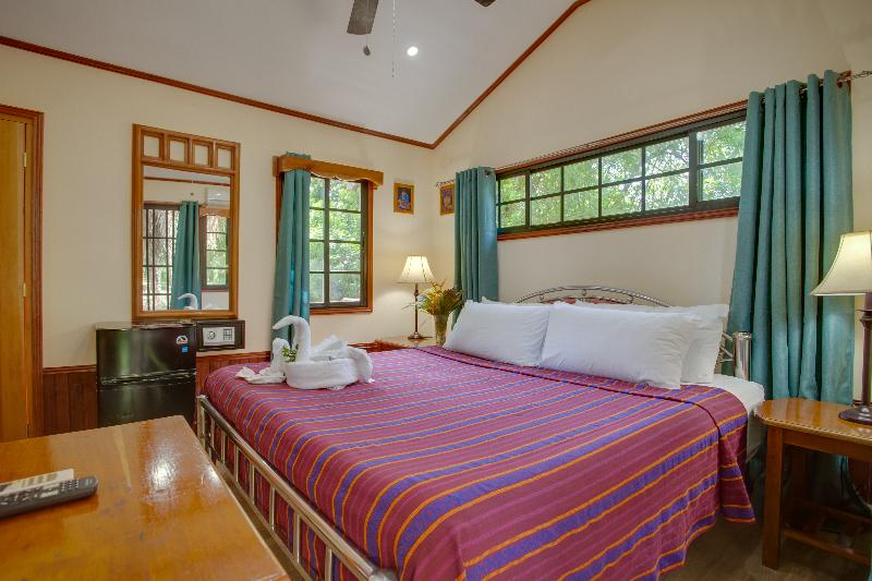 Standard Room, Midas Belize