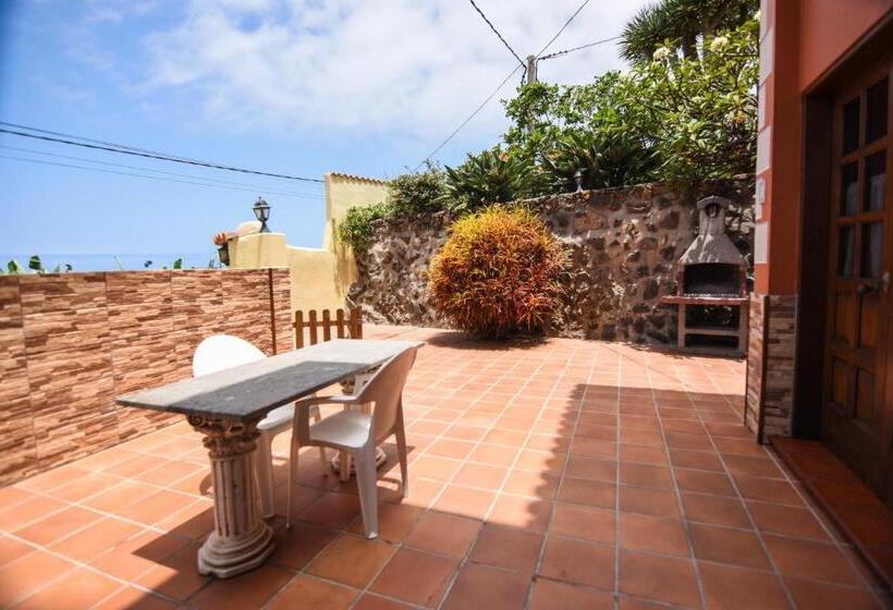 テラス付き１ベッドルームアパートメント, Casa Victor