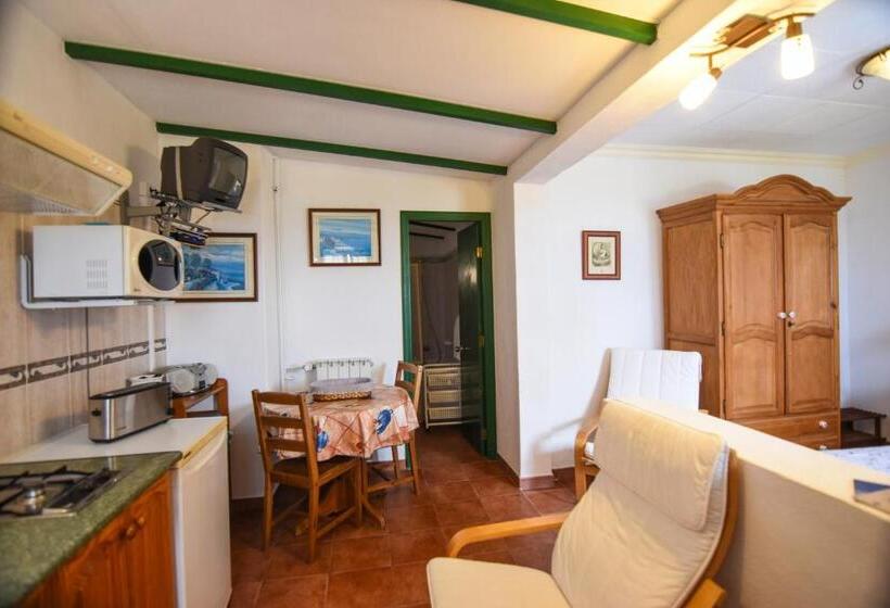 プールの見える１ベッドルームアパートメント, Casa Victor