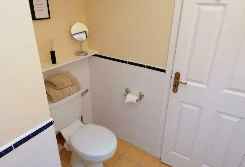 Deluxe Driepersoonskamer, Valhalla Bnb