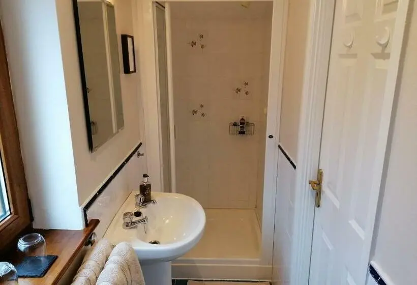 Standaardkamer met Kingsize Bed, Valhalla Bnb