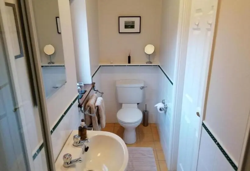 Deluxe Kamer met Kingsize Bed, Valhalla Bnb