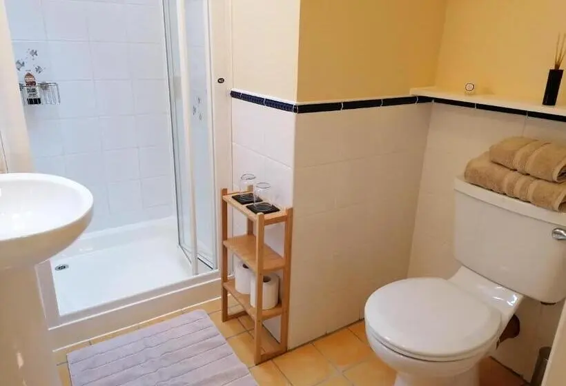 Deluxe Driepersoonskamer, Valhalla Bnb
