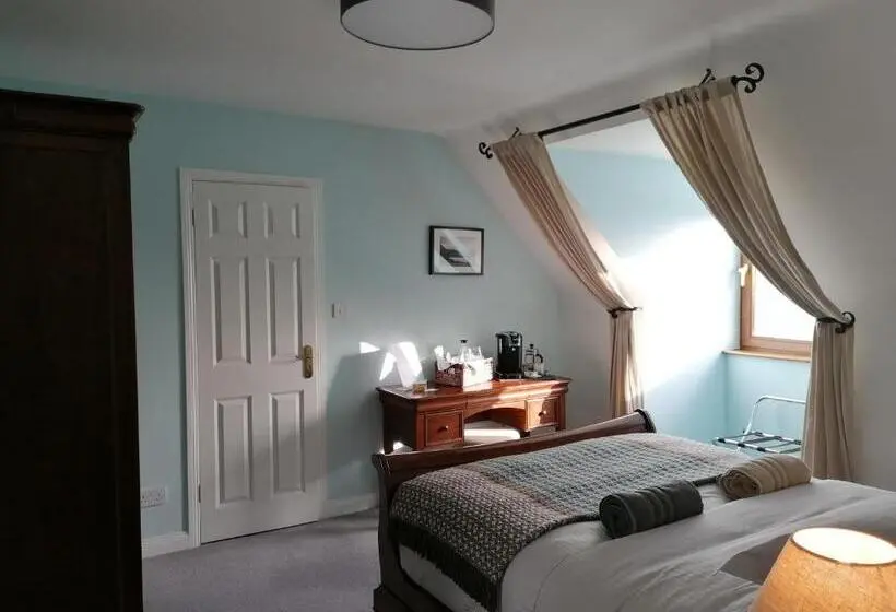 Standaardkamer met Kingsize Bed, Valhalla Bnb
