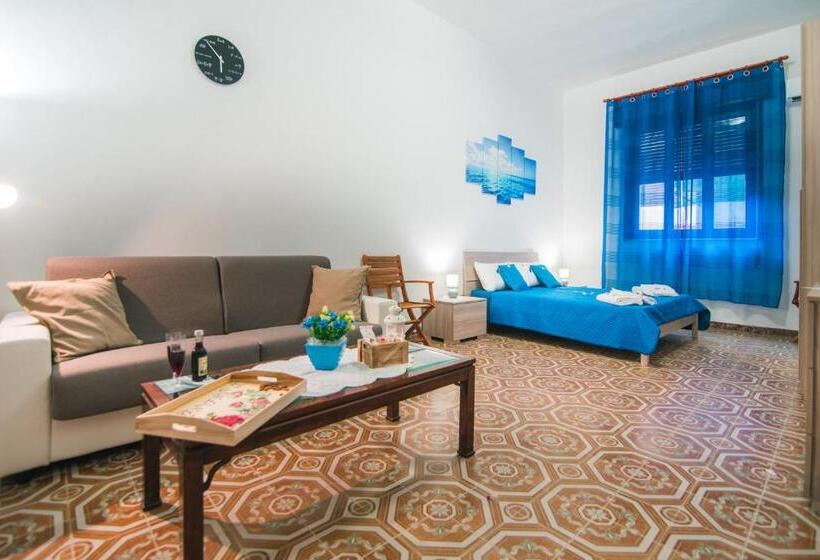 Pokój Standard Trzyosobowy, B&b U Prufissuri