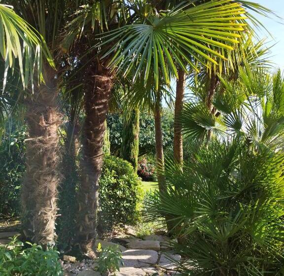 Standard room with outdoor bath, Les 3 Koïs