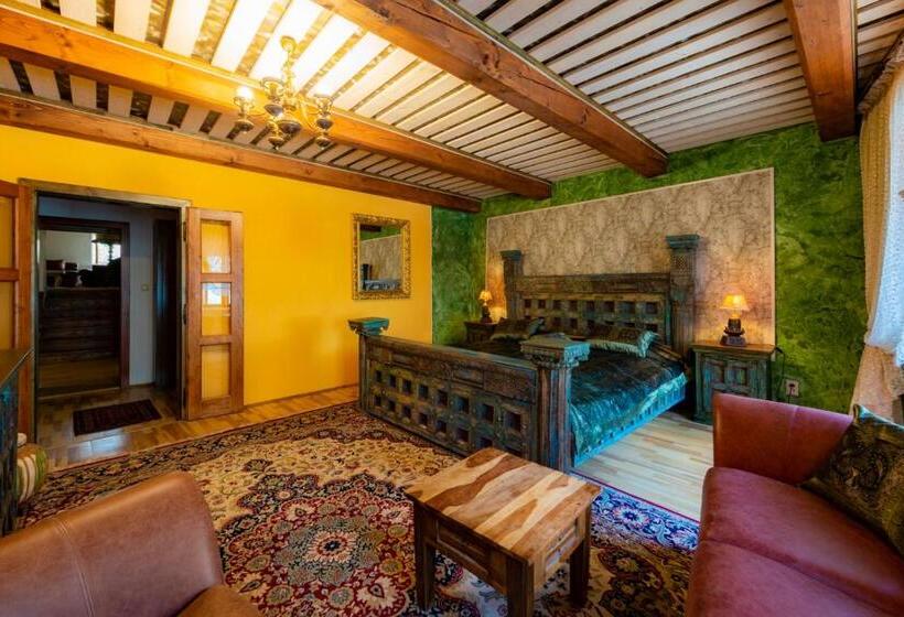 غرفة قياسية سرير كينج, Barcadam