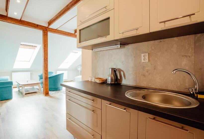 غرفة ديلوكس, Barcadam