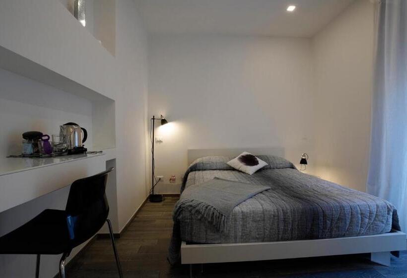 اتاق استاندارد با بالکن, Galleria 38