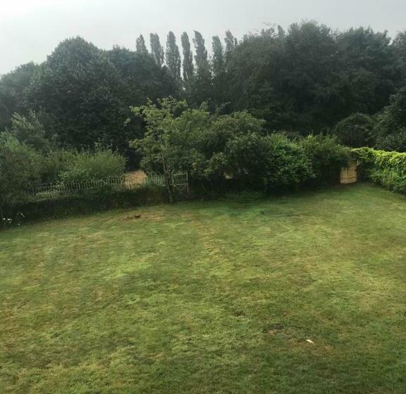 Люкс Вид на Сад, Les Chambres D’hôtes De Rânes