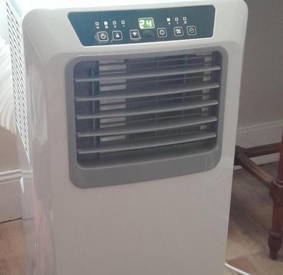 חדר סטנדרט לשלושה עם נוף לבריכה, Les Flots De Ma Vie Chambres D Hotes Et Tipi Florence Et Virginie Gossin