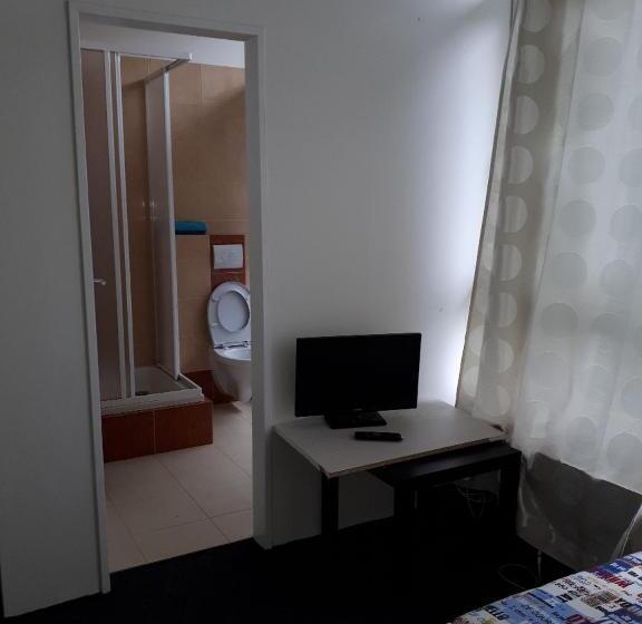 Lakosztály, Apartmany Fit Gym