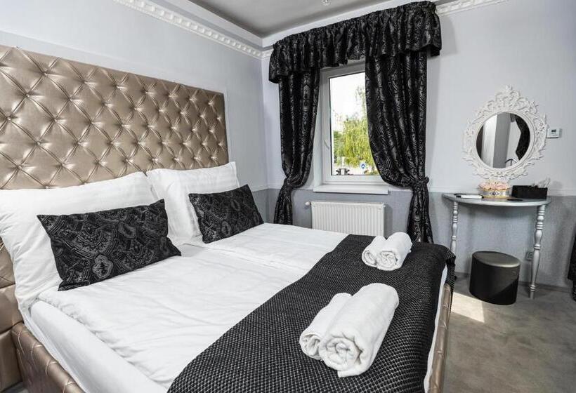 Standard-huone, Palazzo