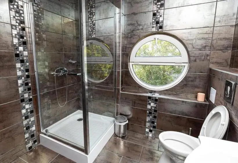 Standard-huone, Palazzo