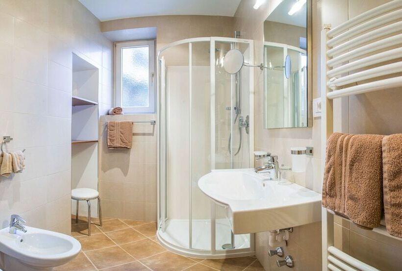 Апартаменты 1 Спальня, Rebenheim