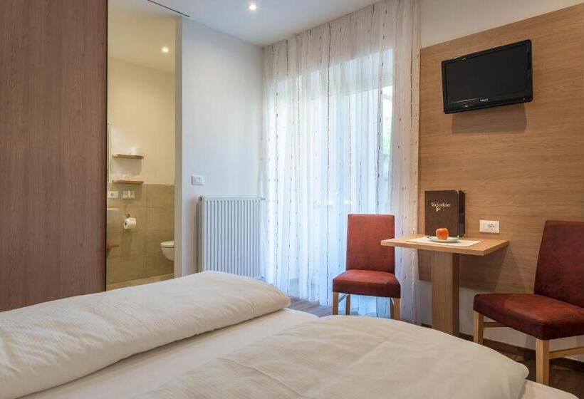 带阳台的豪华间, Rebenheim