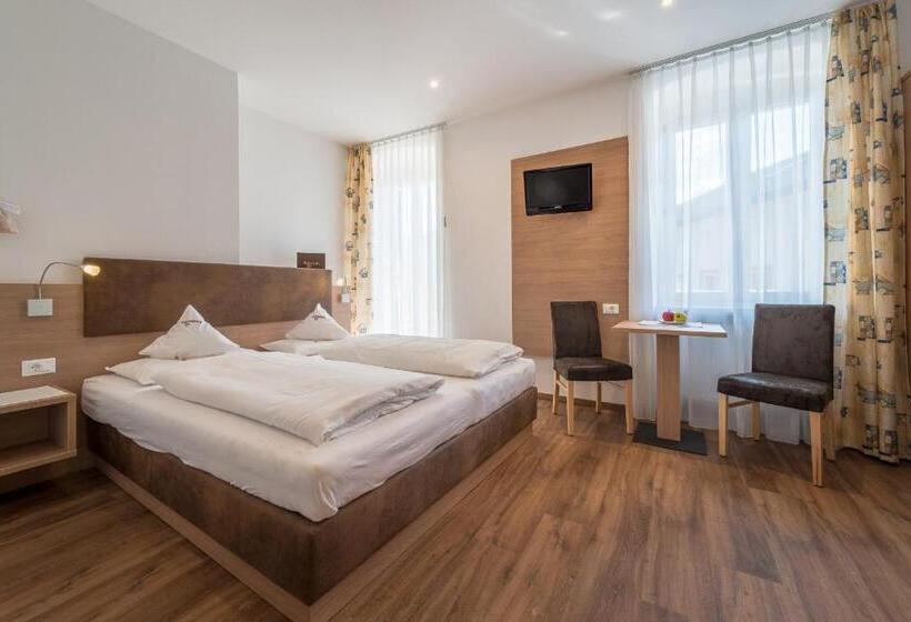 Quarto Deluxe com Sacada, Rebenheim