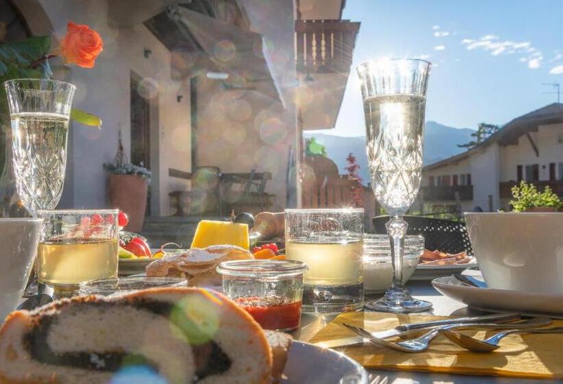 带阳台的豪华间, Rebenheim