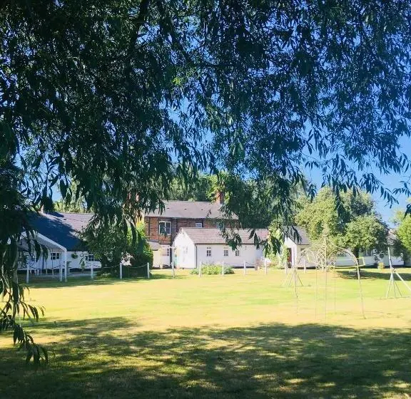 اتاق استاندارد با چشم‌انداز باغ, The Willowford