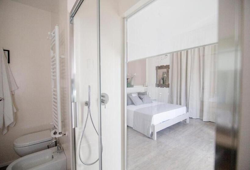 Номер Стандарт с Балконом, Amarti Suites B&b