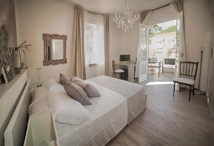 バルコニー付きスタンダードルーム, Amarti Suites B&b