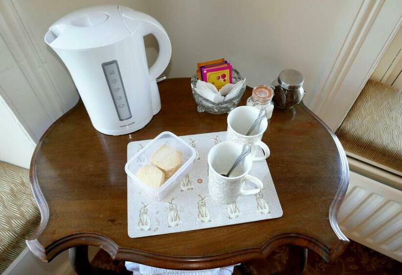 스탠다드 룸 킹사이즈 침대, Crookedstone House