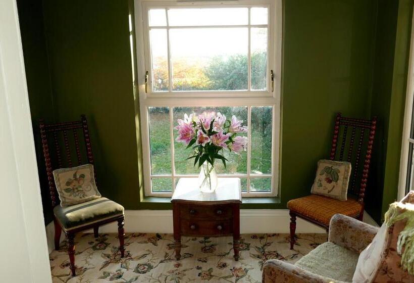 스탠다드 룸 킹사이즈 침대, Crookedstone House