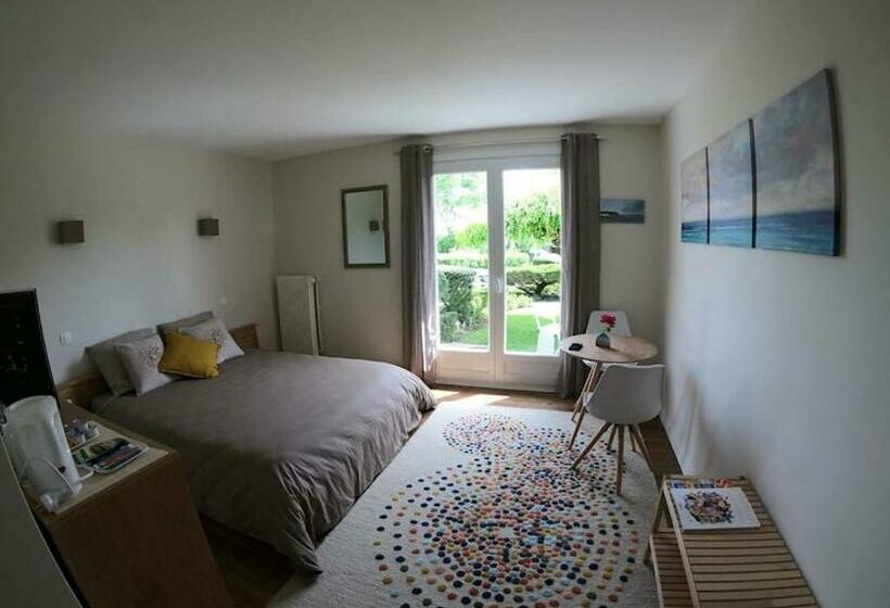 اتاق استاندارد, Les Paridés