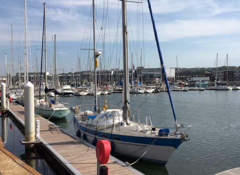 اتاق استاندارد, Les Paridés