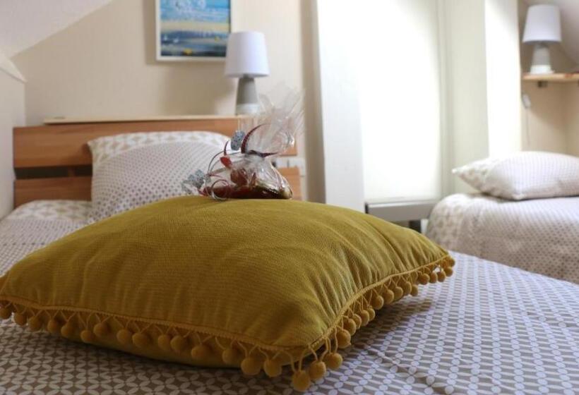 اتاق استاندارد تودرتو, Les Paridés