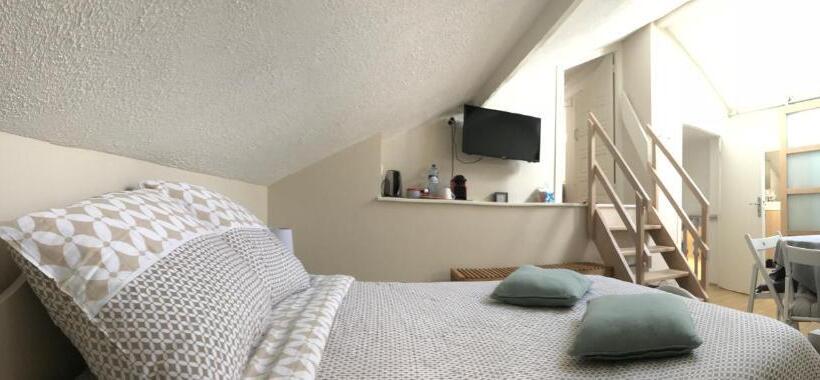 اتاق استاندارد تودرتو, Les Paridés