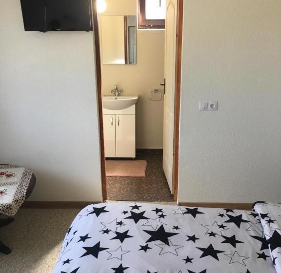 スタンダードルーム, Wineyards Salin