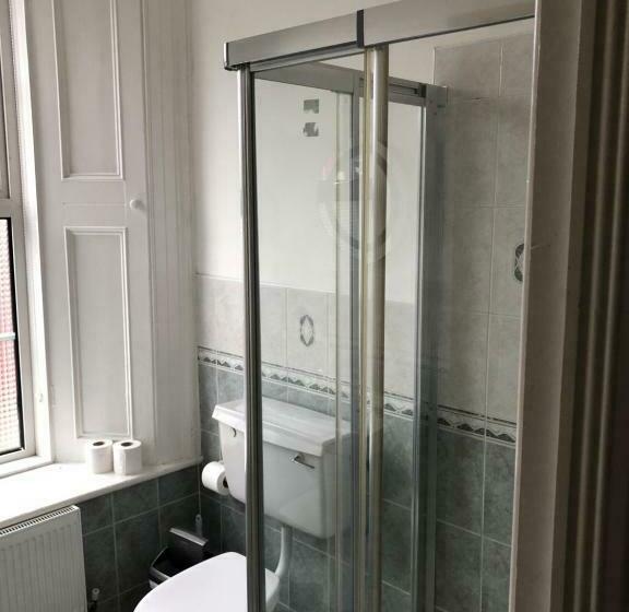 스탠다드 룸, Five Glens Inn