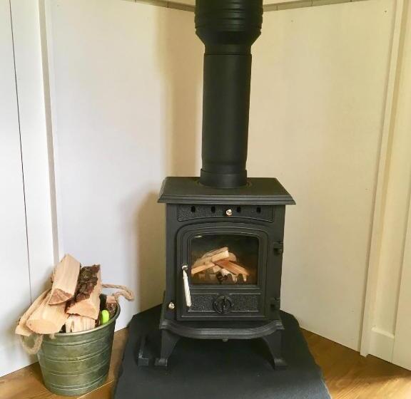 חדר סטנדרט, Riverside House