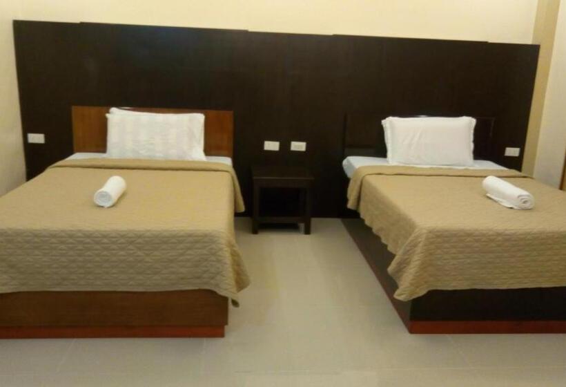 اتاق لوکس, Casa Teofista