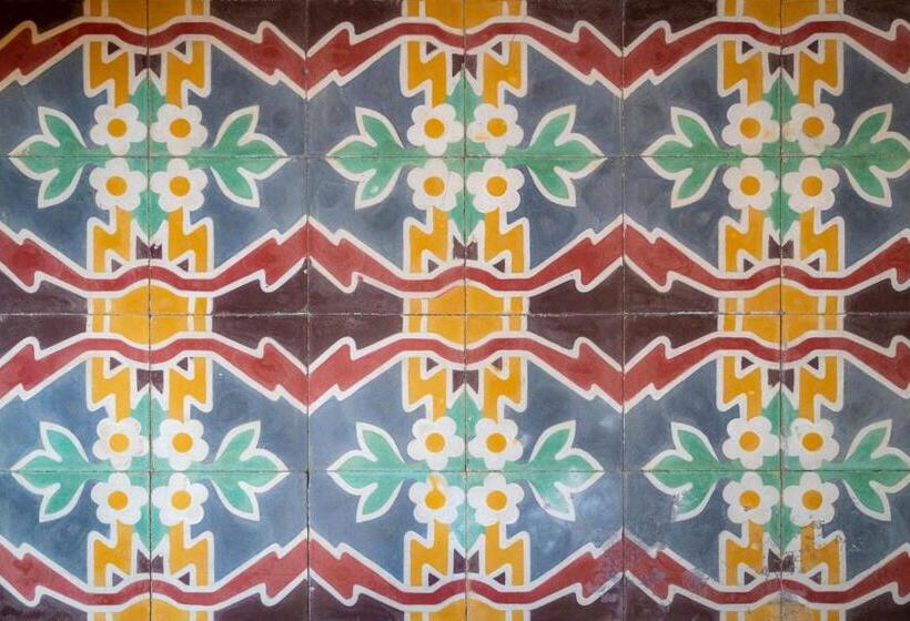 اتاق سوپریور با تخت بزرگ, Laremi Gozo B&b