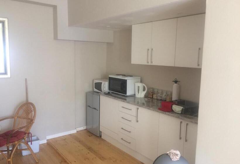 Xalet 1 Dormitori, Kirknewton