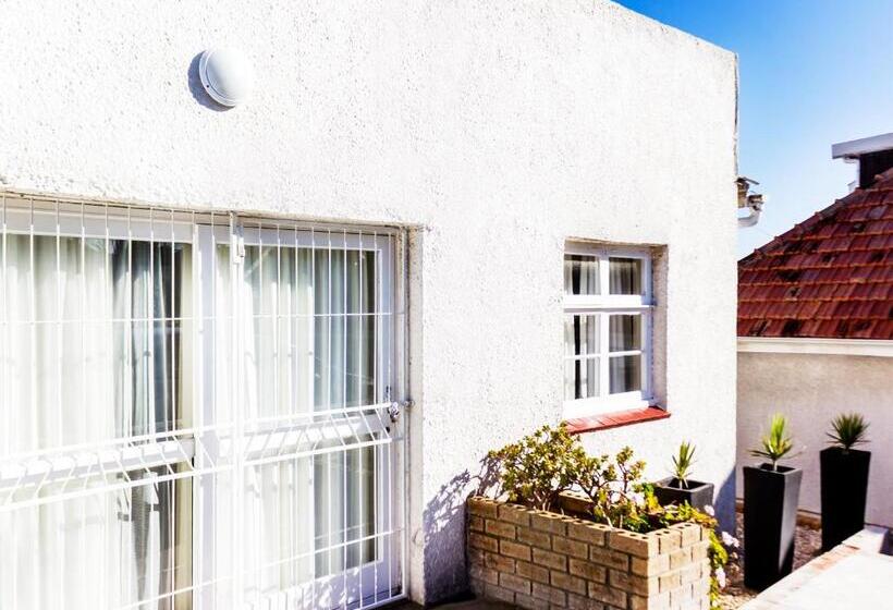 Xalet 1 Dormitori, Kirknewton