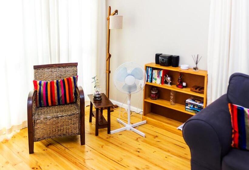 Xalet 1 Dormitori, Kirknewton