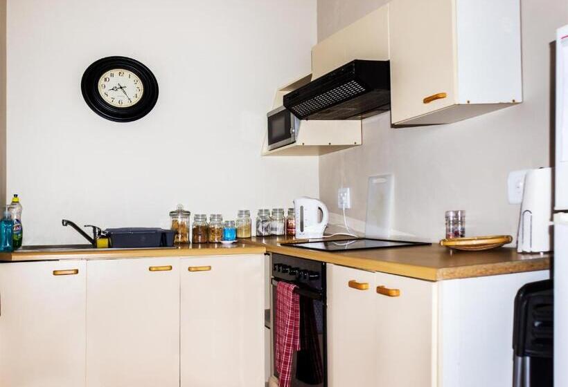 Apartament 1 Dormitori, Kirknewton