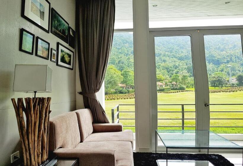 ２ベッドルームハウス, The Midst@ Royal Hills Nakornayok