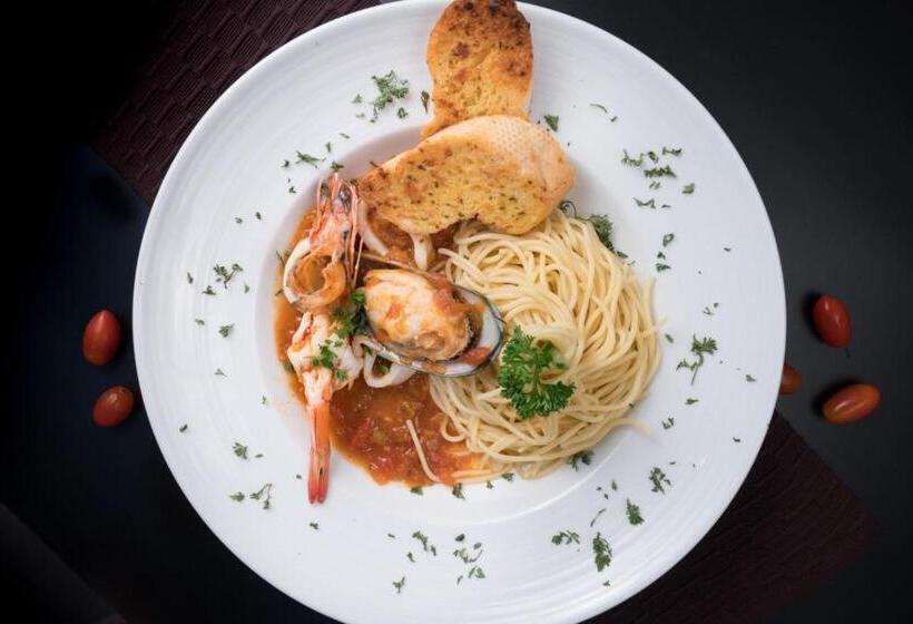 ３ベッドルームハウス, The Midst@ Royal Hills Nakornayok