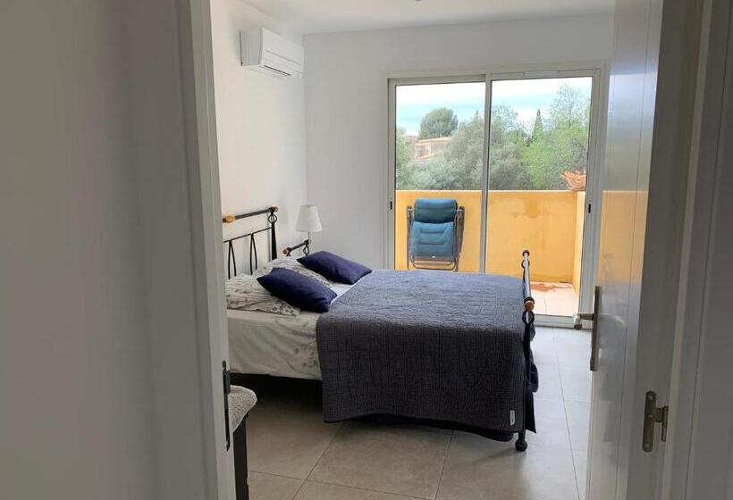 バス共有のスタンダードルーム, Chambres De La Terre Blanche