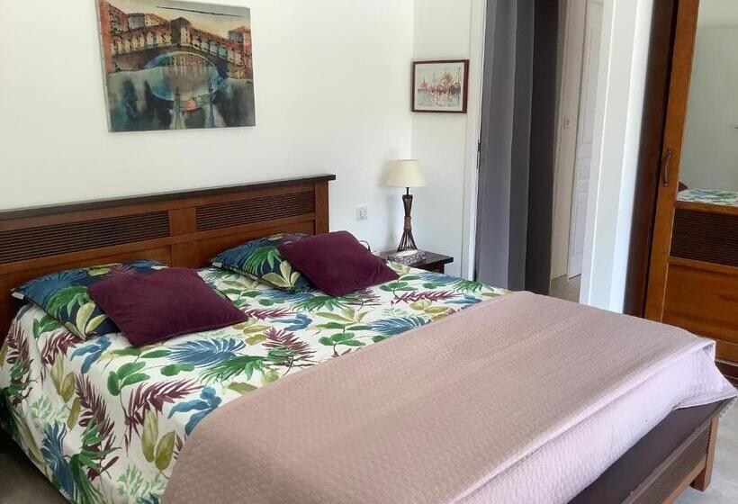 スーペリアールーム, Chambres De La Terre Blanche