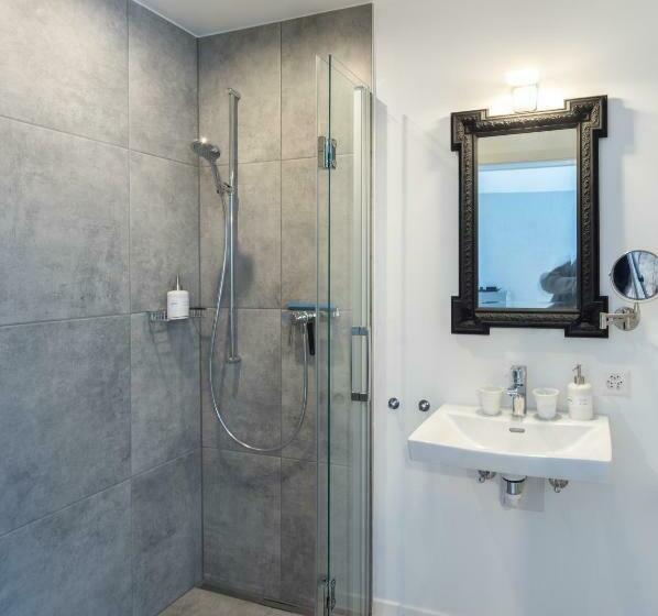 غرفة قياسية لذوى الاحتياجات الخاصة, La Ferme Des Arêtes