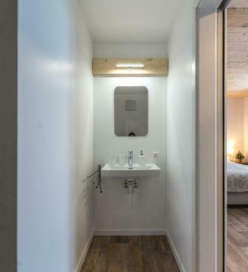 غرفة عائلية, La Ferme Des Arêtes