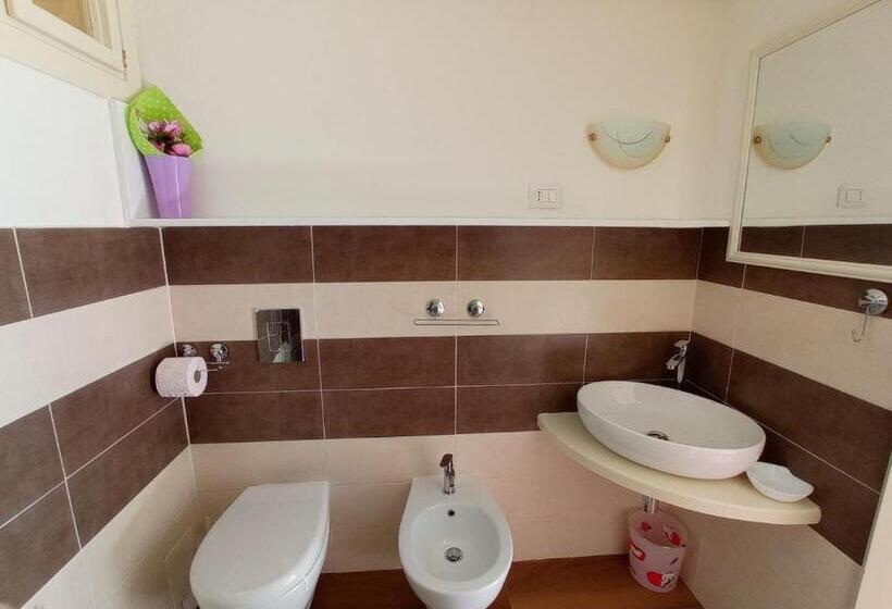 اتاق استاندارد, La Pervinca