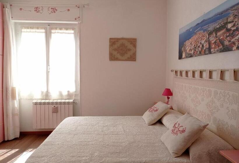 اتاق استاندارد, La Pervinca