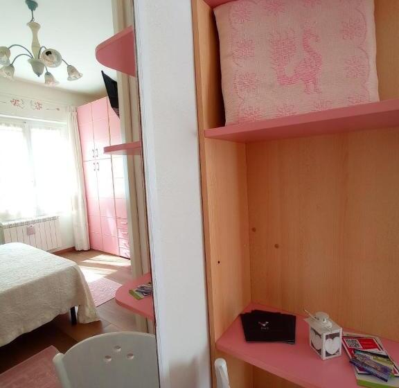 اتاق استاندارد, La Pervinca