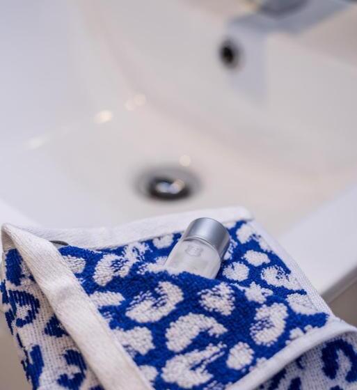 スタンダードルーム, Suites @ Portarade